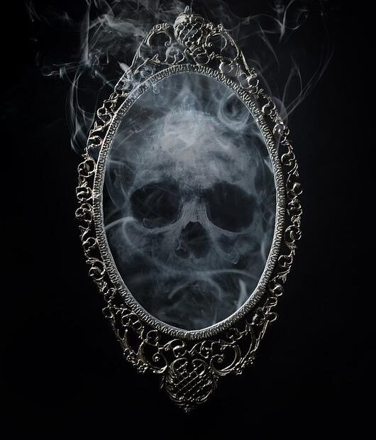 Free Skull Mirror photo and picture